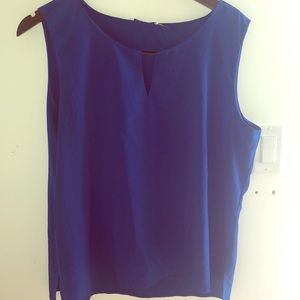 XL Calvin Klein blouse with keyhole detail